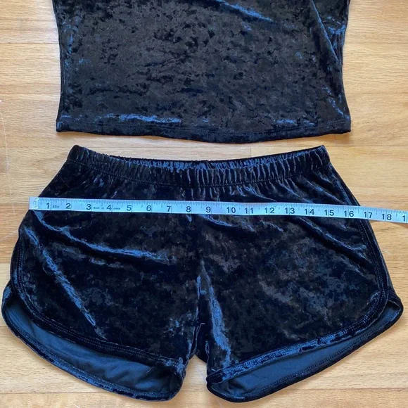 Popular 21 Black Velvet Pajama Set - Picture 8 of 12